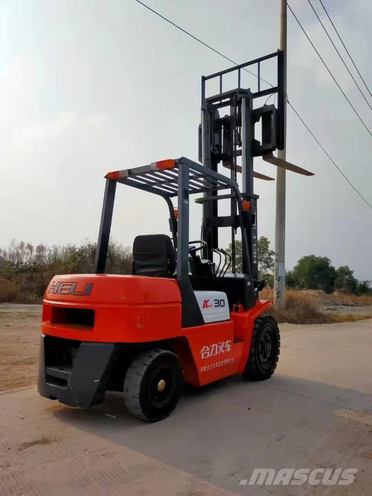 Heli CPCD 30 Camiones diesel