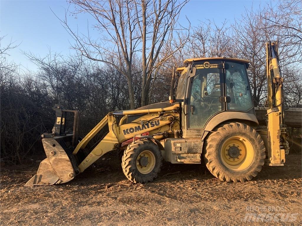 Komatsu WB93R-8 Retrocargadoras