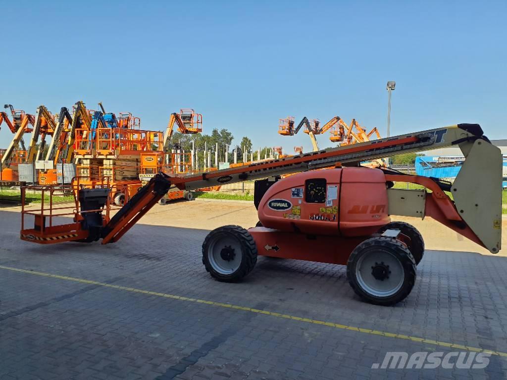 JLG 600AJ Plataformas con brazo de elevación manual