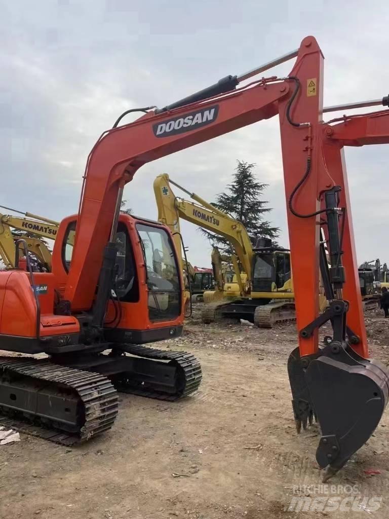 Doosan DX 80 Excavadoras 7t - 12t