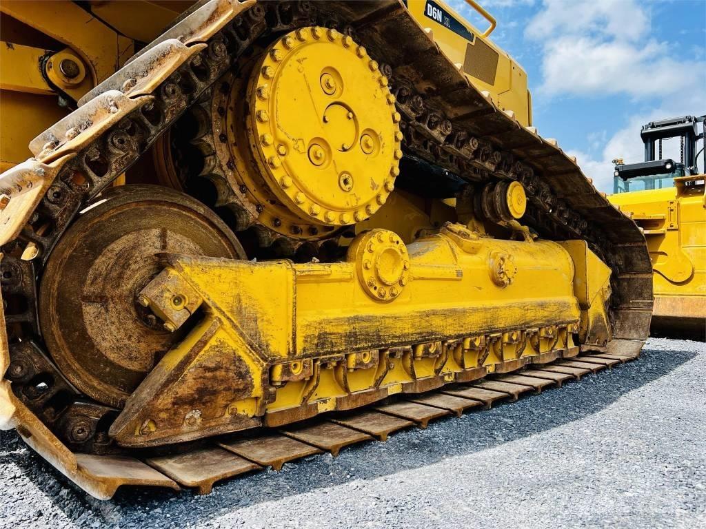 CAT D 6 N XL Buldozer sobre oruga