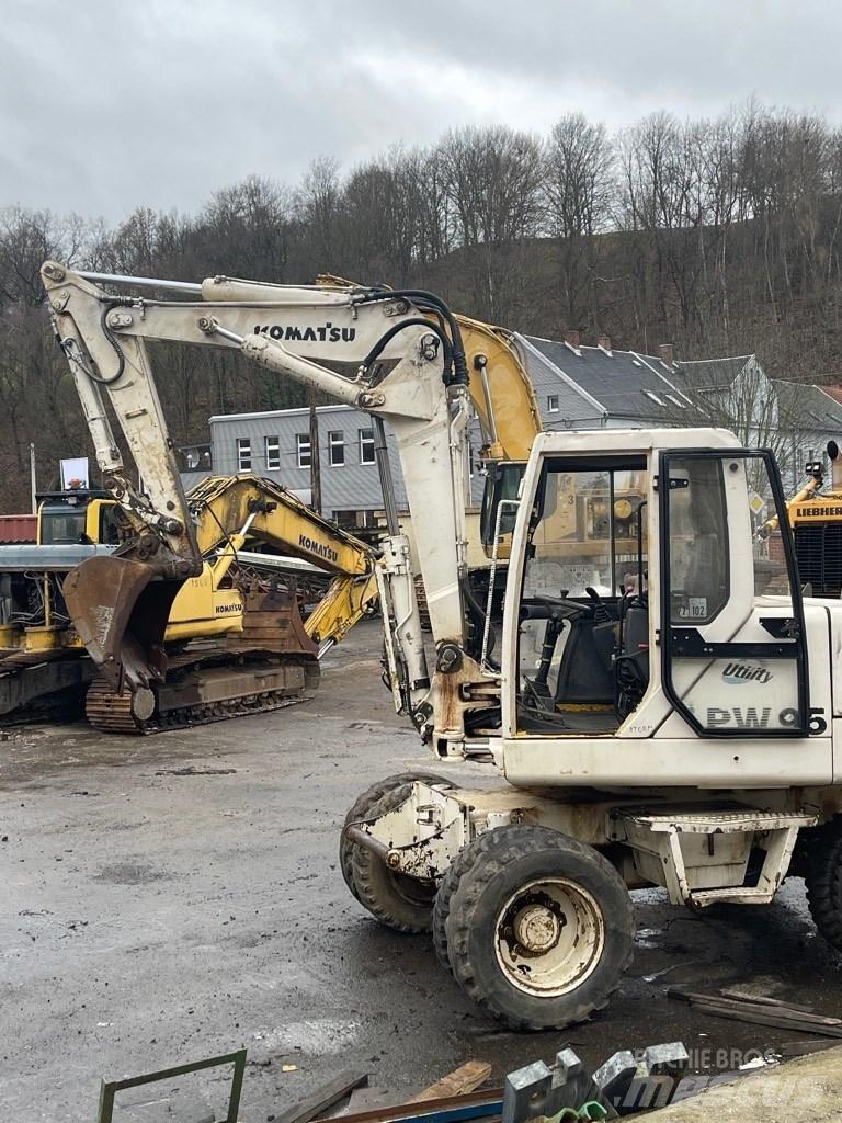 Komatsu PW 95 Excavadoras de ruedas