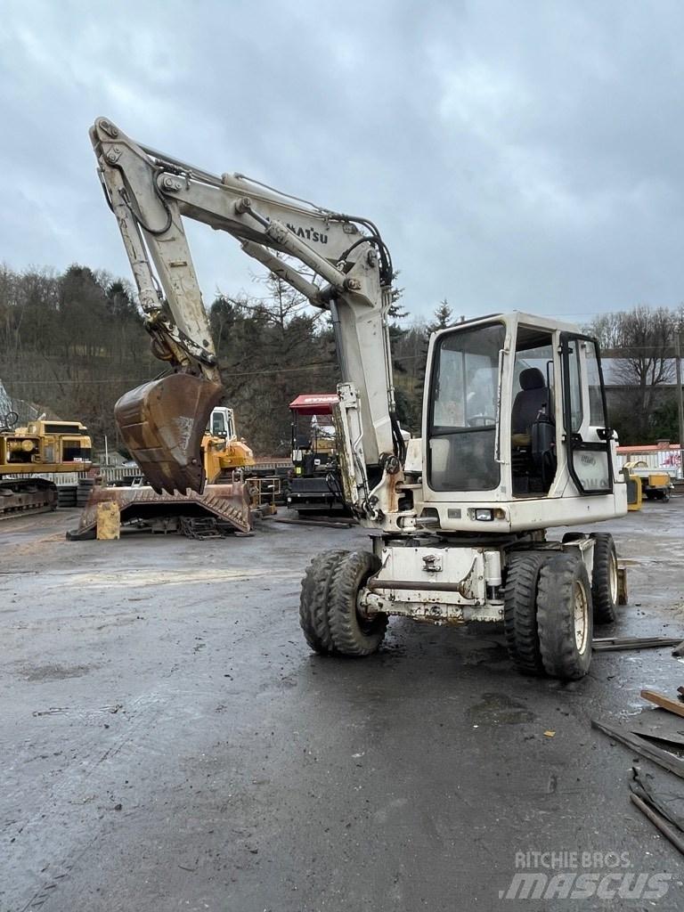 Komatsu PW 95 Excavadoras de ruedas