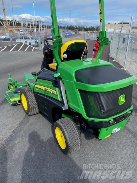 John Deere 1550 Tractores corta-césped