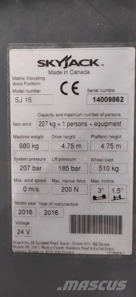 SkyJack SJ 16 Plataformas con jaula de elevación