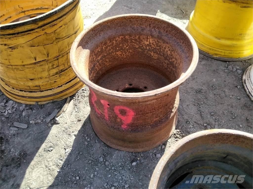 Valmet 820 20x22,5 Llantas