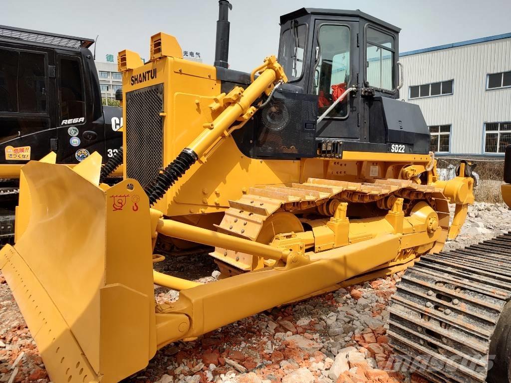 Shantui SD 22 Buldozer sobre oruga