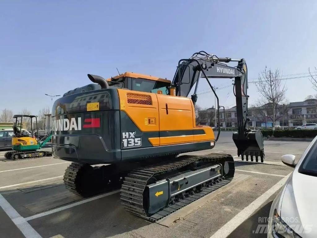 Hyundai HX135 Excavadoras sobre orugas