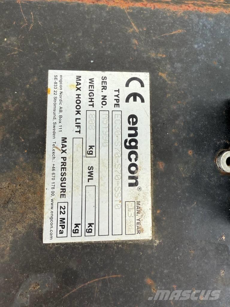 Engcon EC 30 Volteadoras