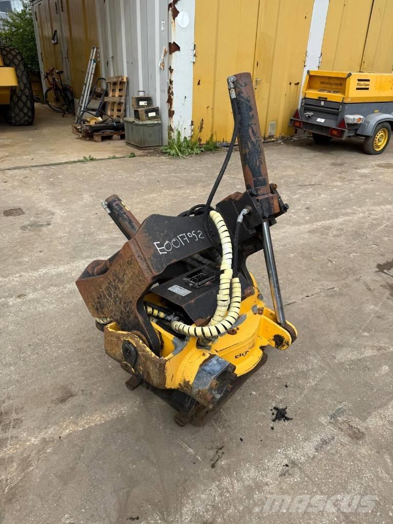 Engcon EC 30 Volteadoras