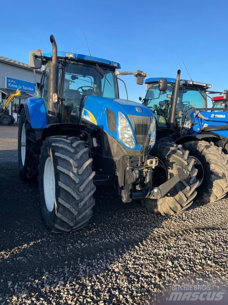 New Holland T7030 Tractores