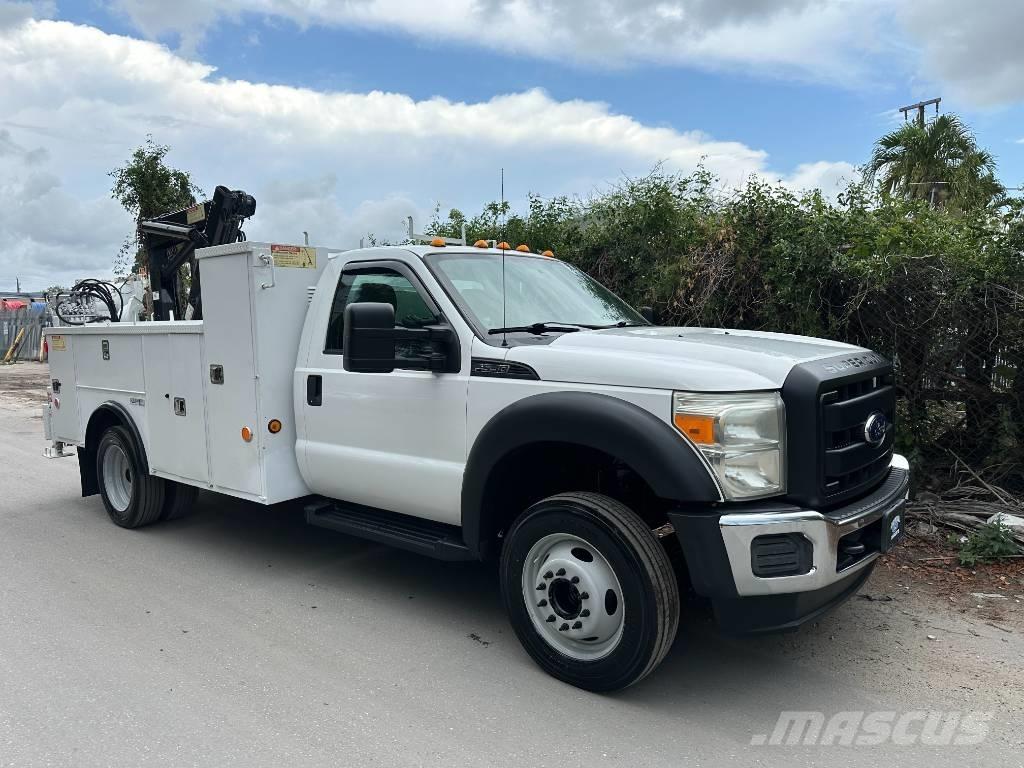 Ford F 550 Caja abierta/laterales abatibles