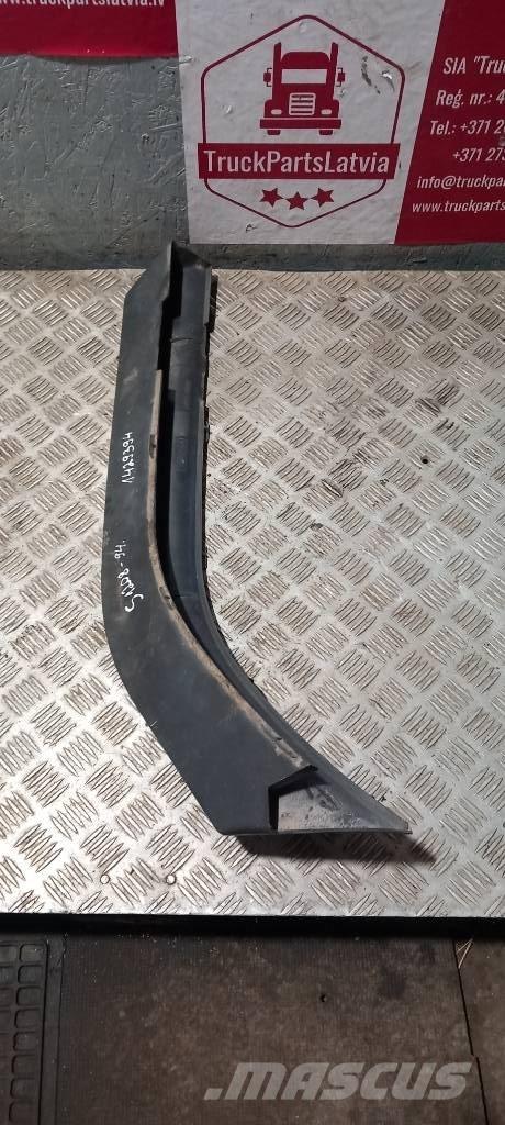 Scania 94 D.   1429394 Cabinas