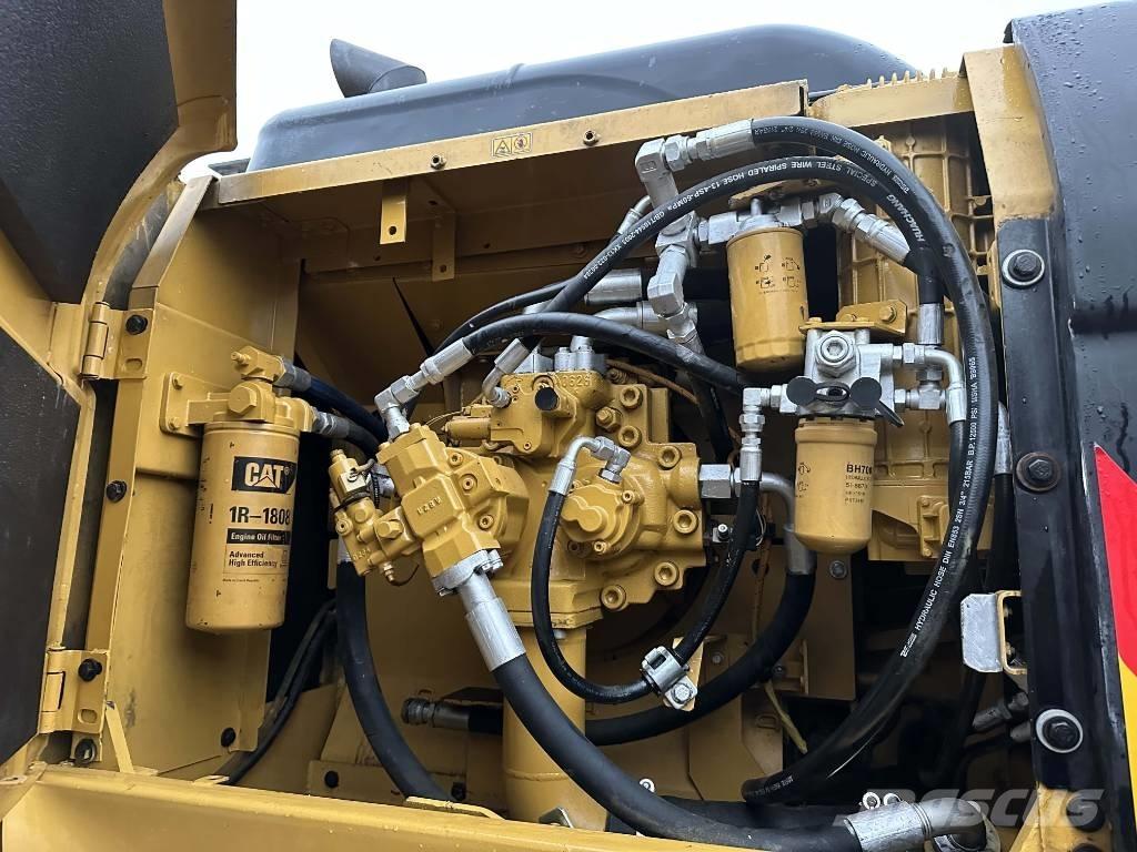 CAT 330D2 Excavadoras sobre orugas