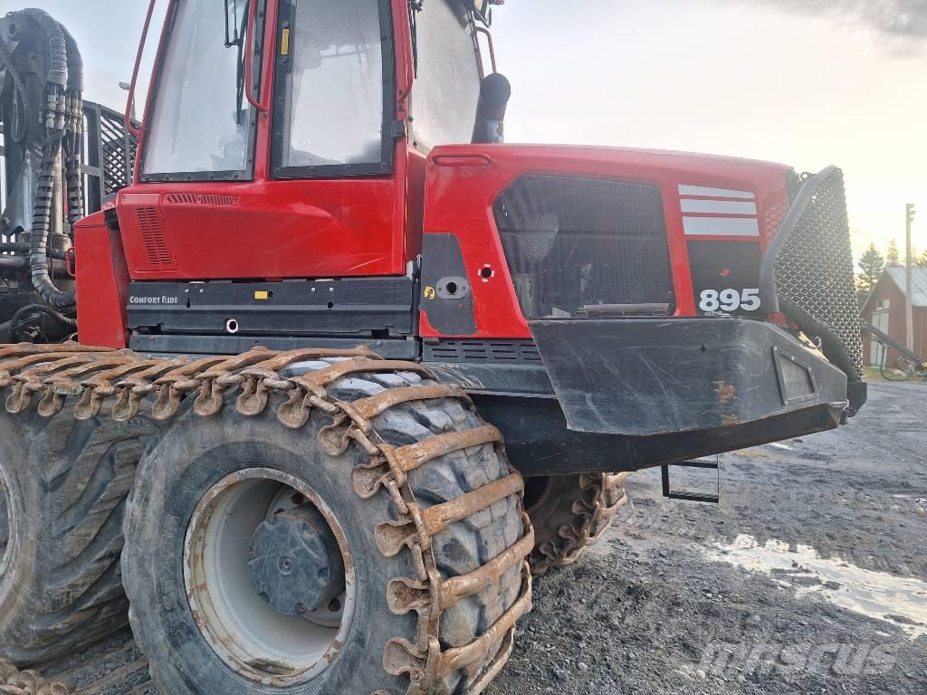 Komatsu 895 Transportadoras