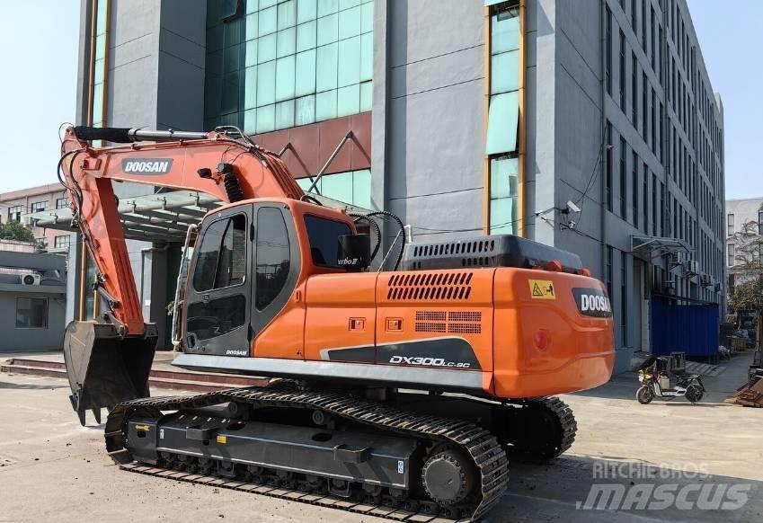 Doosan DX300 Excavadoras sobre orugas