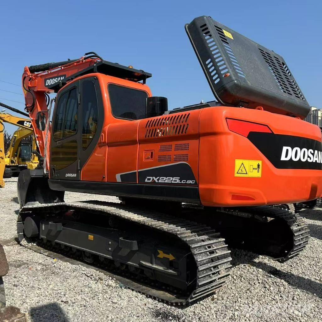 Doosan 225LC-9c Excavadoras sobre orugas