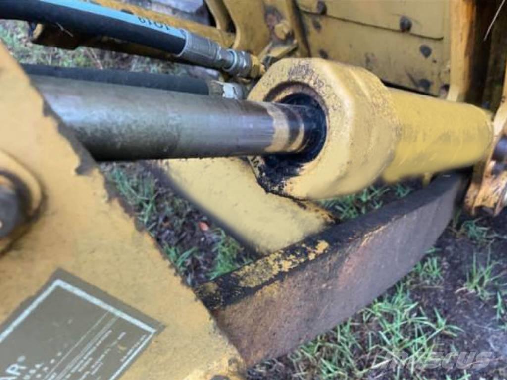 CAT D 5 G Buldozer sobre oruga