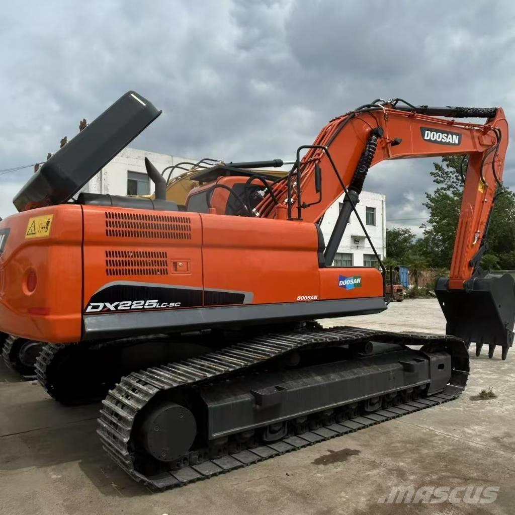 Doosan 225LC-9 Excavadoras sobre orugas
