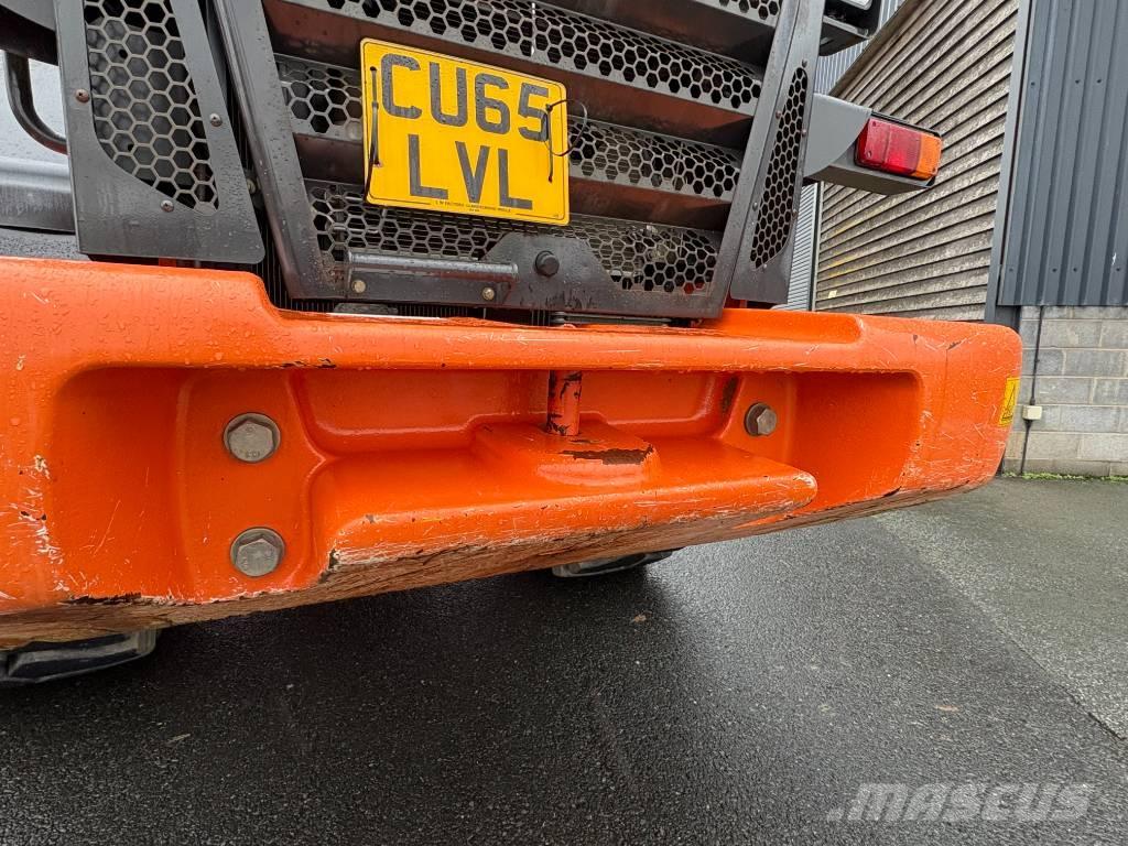 Hitachi ZW 220-5B Cargadoras sobre ruedas