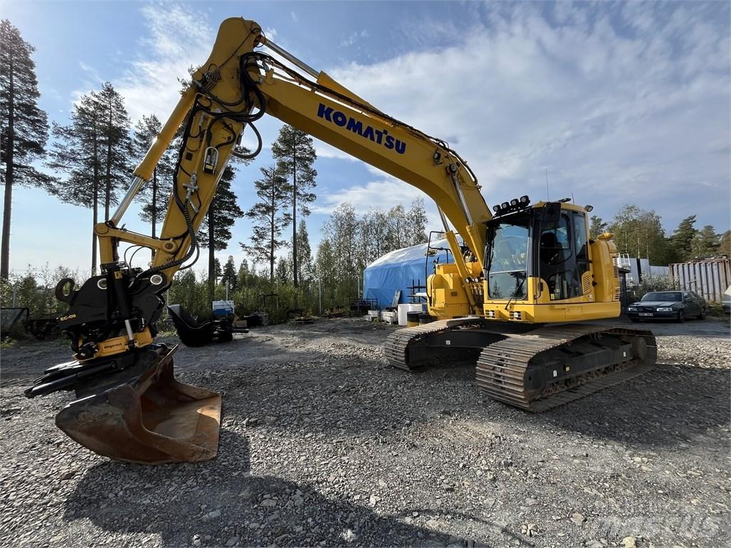 Komatsu PC 228 Excavadoras sobre orugas