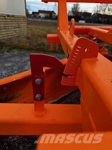 MS Grader 205 K Niveladoras