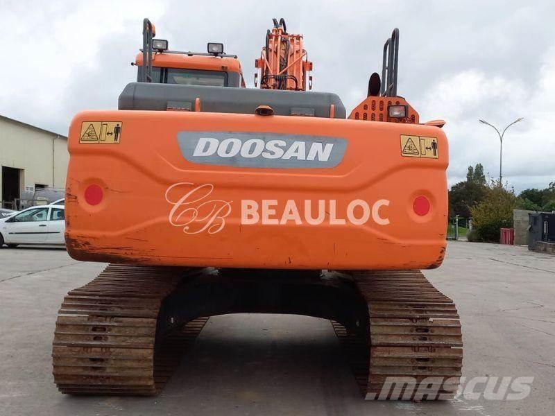 Doosan DX 225 LC Excavadoras sobre orugas