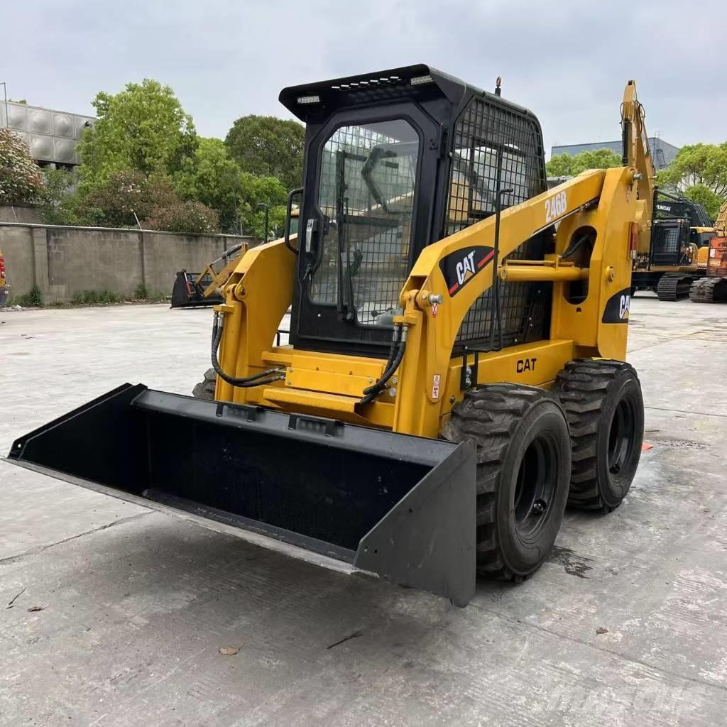CAT 246 B Minicargadoras