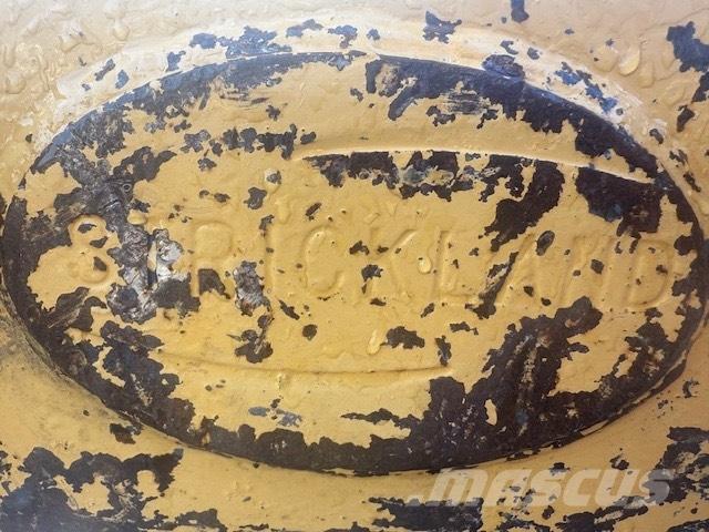 Strickland 50 MM Retroexcavadoras