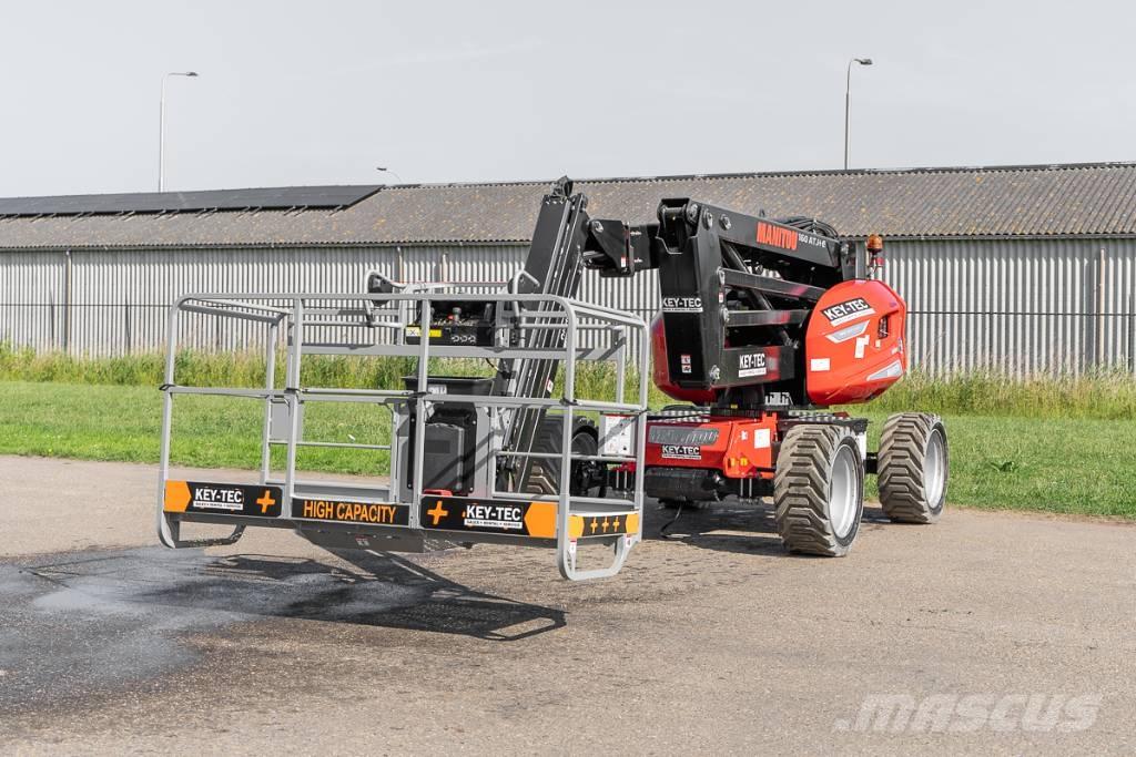 Manitou 160 ATJ+ e Plataformas con brazo de elevación manual