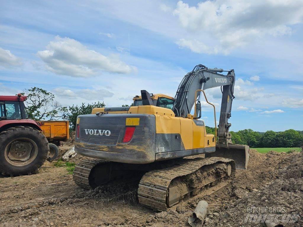 Volvo EC220DL Excavadoras sobre orugas