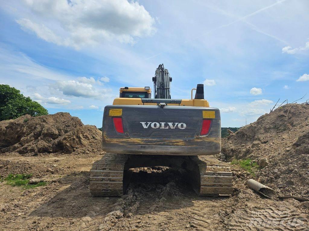 Volvo EC220DL Excavadoras sobre orugas