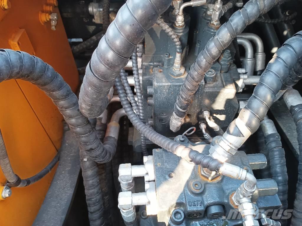 Hyundai R 220-9 S Excavadoras sobre orugas