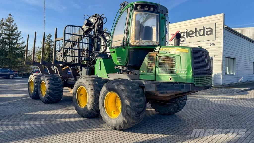 John Deere 1110 E Transportadoras