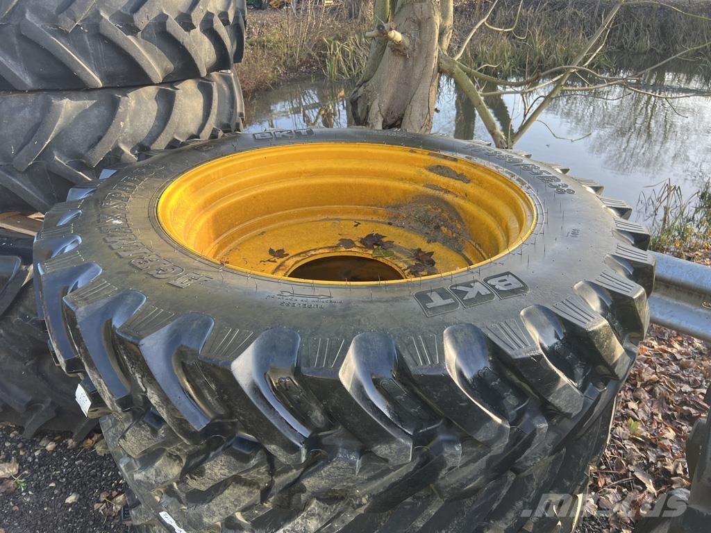 JCB BKT 380/85R38 Otra maquinaria agrícola