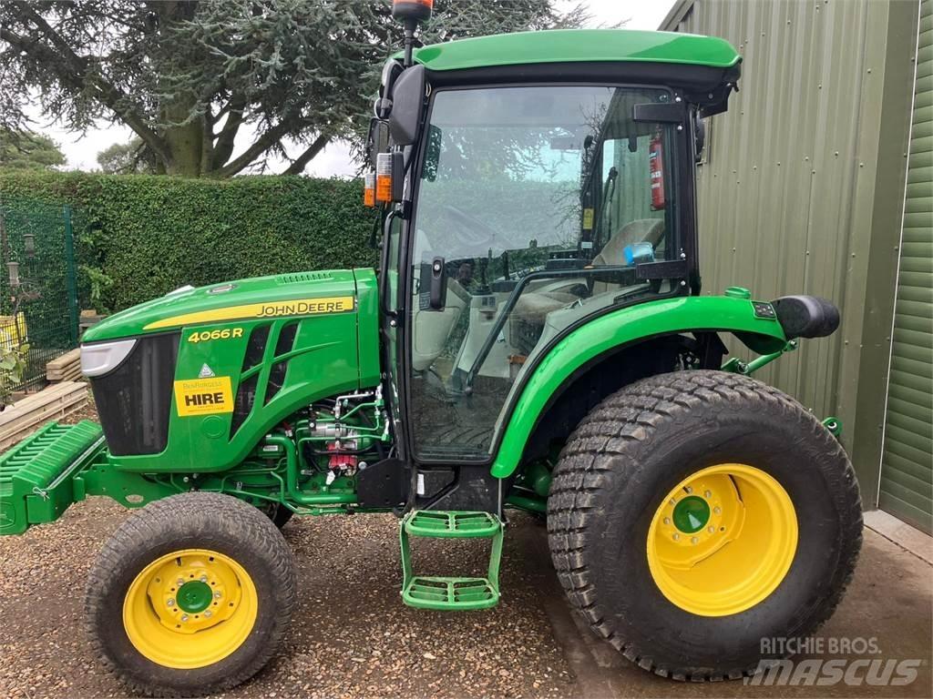 John Deere 4066R Tractores compactos