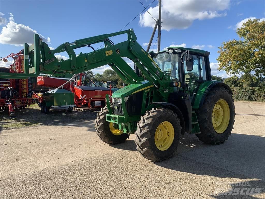 John Deere 6120M Tractores