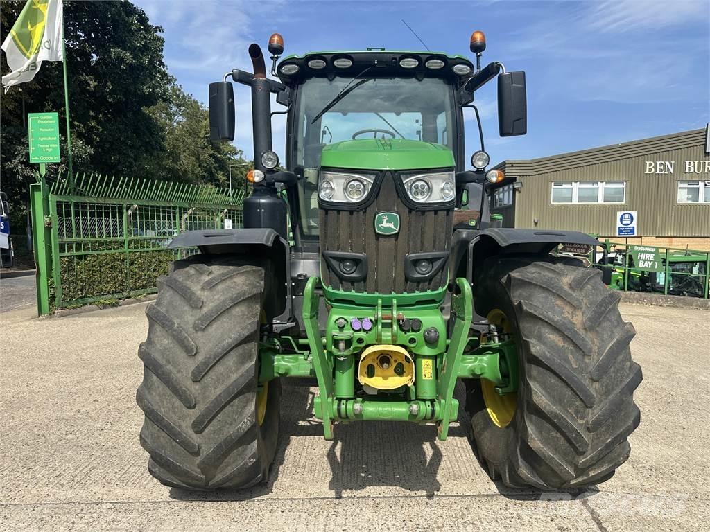 John Deere 6215R Tractores