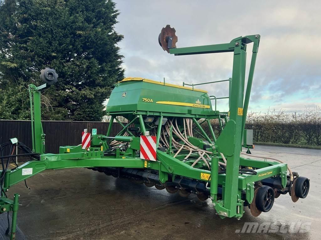 John Deere 750A Taladros