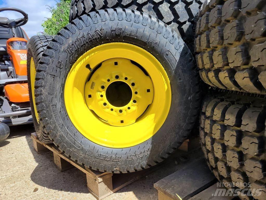 John Deere WHEELS Tractores compactos