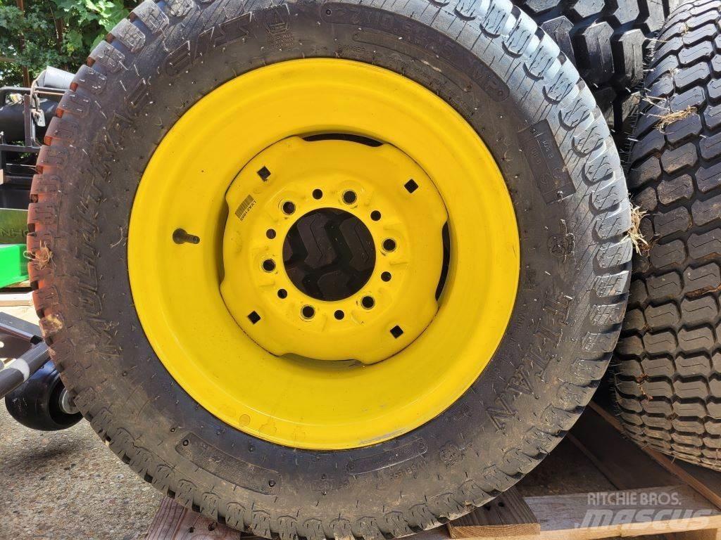 John Deere WHEELS Tractores compactos