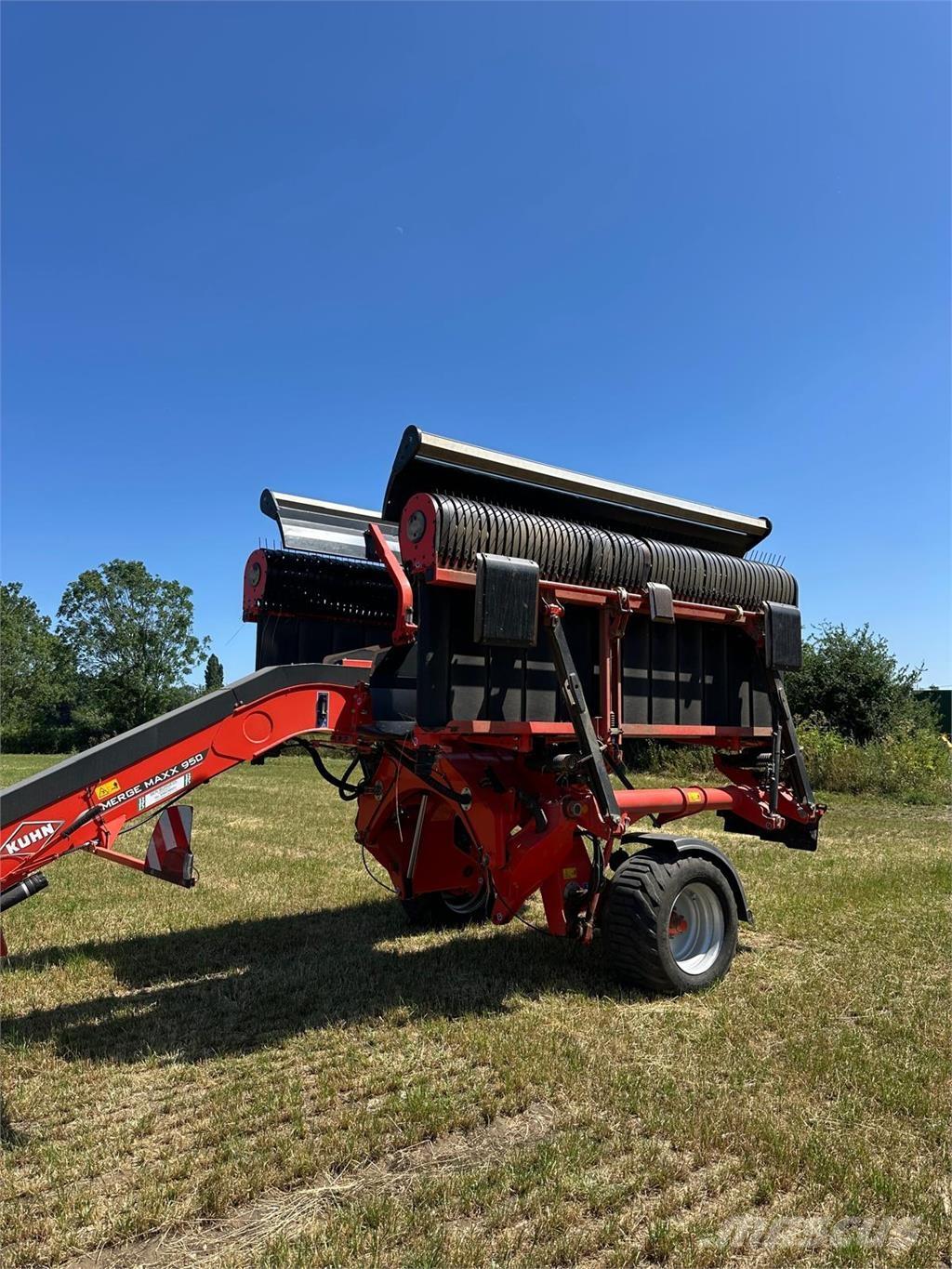 Kuhn MERGEMAXX950 Segadoras y cortadoras de hojas para pasto
