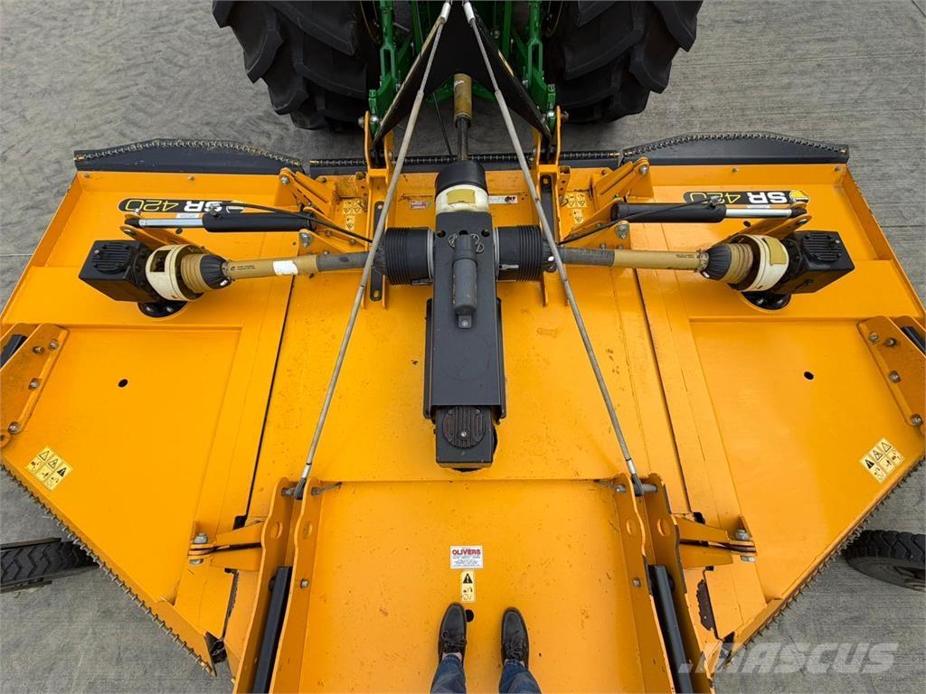 McConnel SR420 Segadoras y cortadoras de hojas para pasto