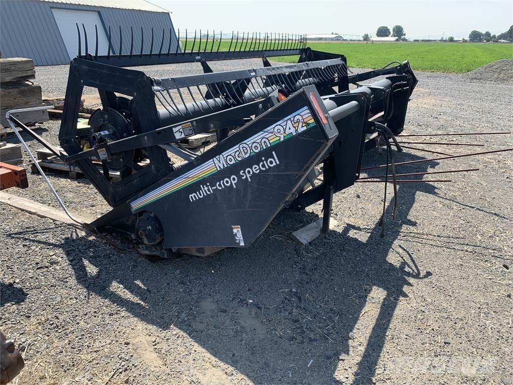 MacDon 942 14' Segadoras hileradoras