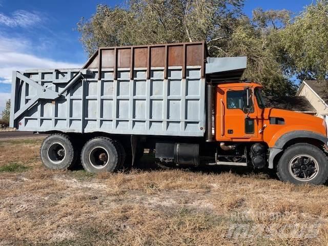 Mack GU713 Otros camiones