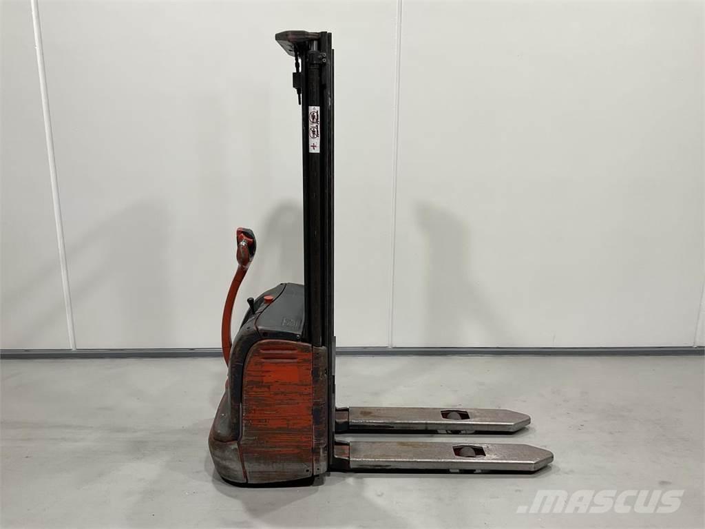 Linde L12 Apiladoras eléctricos