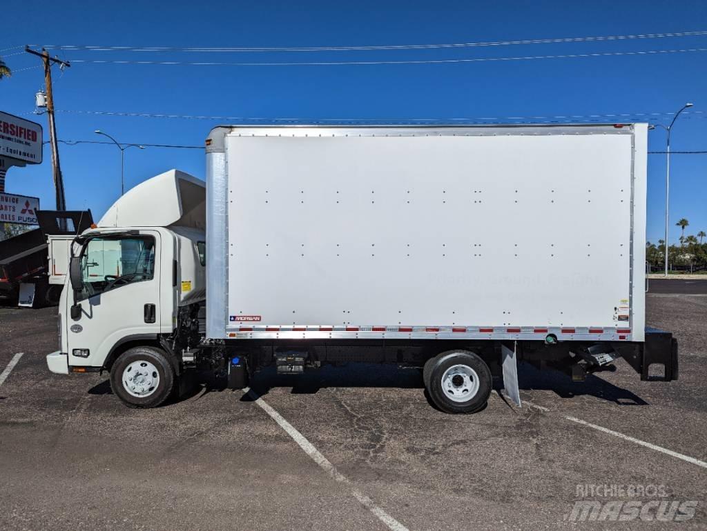 Isuzu NPR HD Camiones con caja de remolque