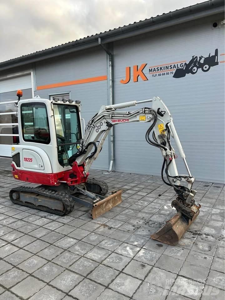 Takeuchi TB 225 Miniexcavadoras