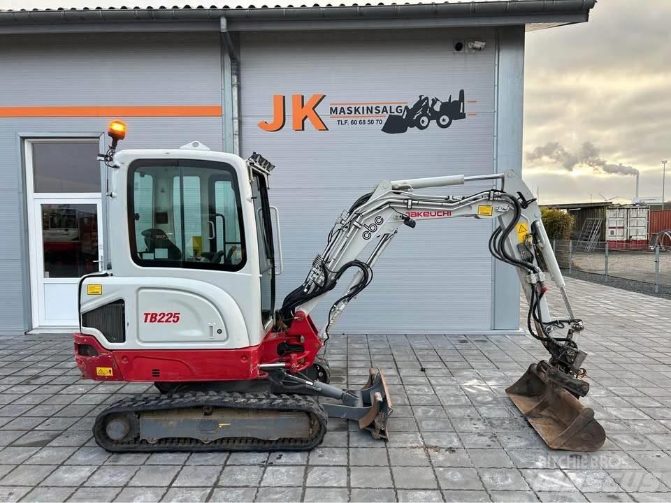 Takeuchi TB 225 Miniexcavadoras