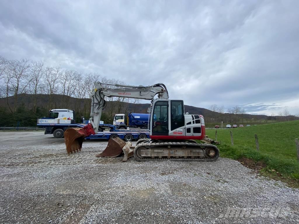 Takeuchi TB 2150 R Excavadoras sobre orugas